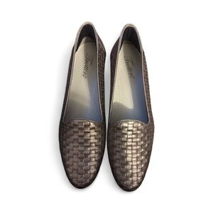 Trotters Liz Ballet Flat In Pewter, Size 8.5N, Excellent Condition